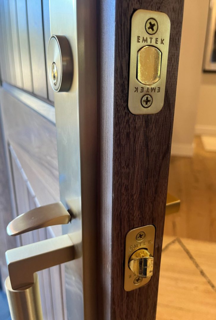 EMTEK DOOR LEVER, HARDWARE HUT, SATIN BRASS