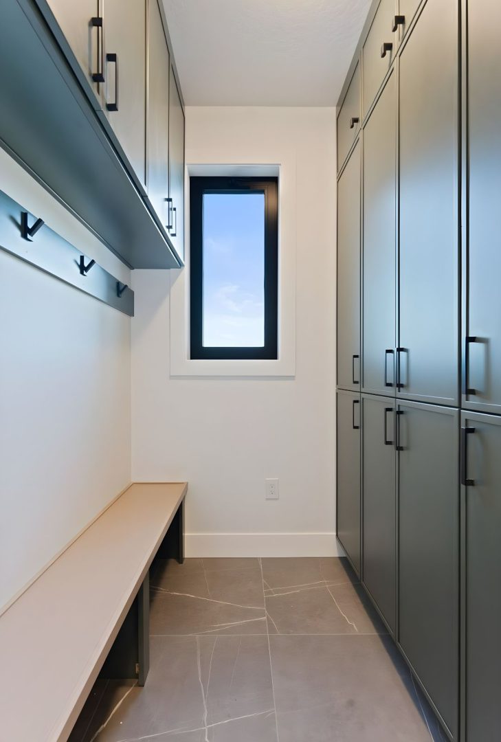 Shop mudroom storage solutions, including sturdy shelves, stylish cabinet pulls, and versatile hooks, to create an organized and functional entryway, available on hardwarehut.com