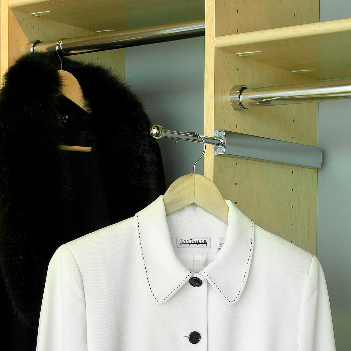 Rev-A-Shelf Laundry Valet Rod - Thumbnail 3