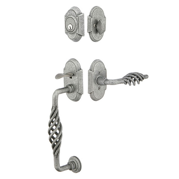 Can the Lafayette door handle be used on wood door?
