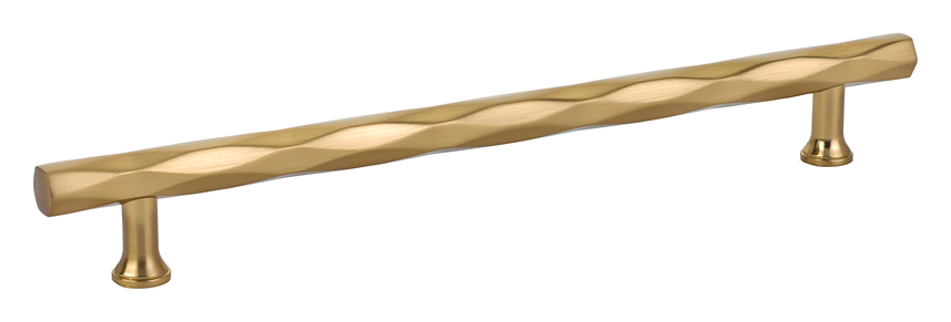 Do I need an appliance pull for a subzero 15” wine refrigerator, or will a regular cabinet handle suffice?